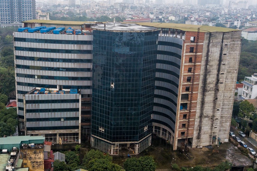 Bệnh viện '50 triệu USD' hoang hóa giữa lòng Thủ đô
